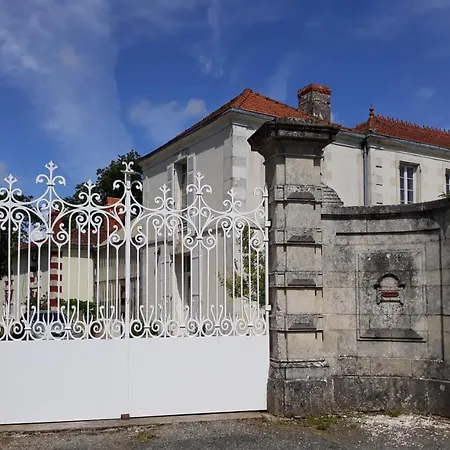 Holiday home La Maison De Maitre *