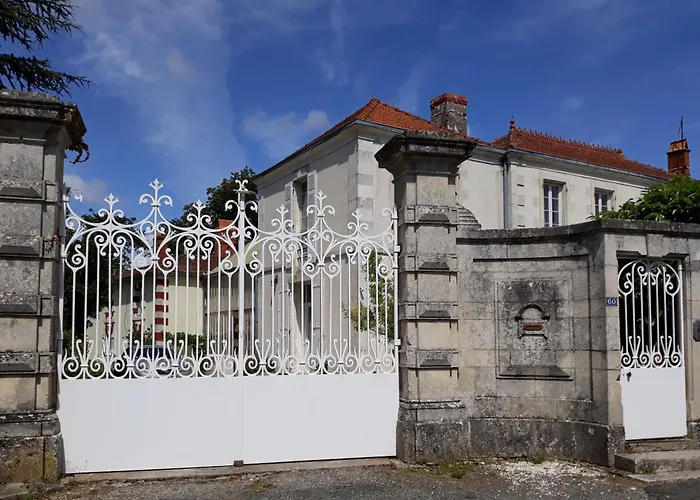 Manor House Charentaise
